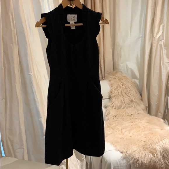 Dress - Picture 1 of 6